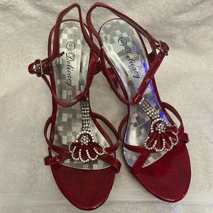 Delicacy 4” Red Heels. Size 6.